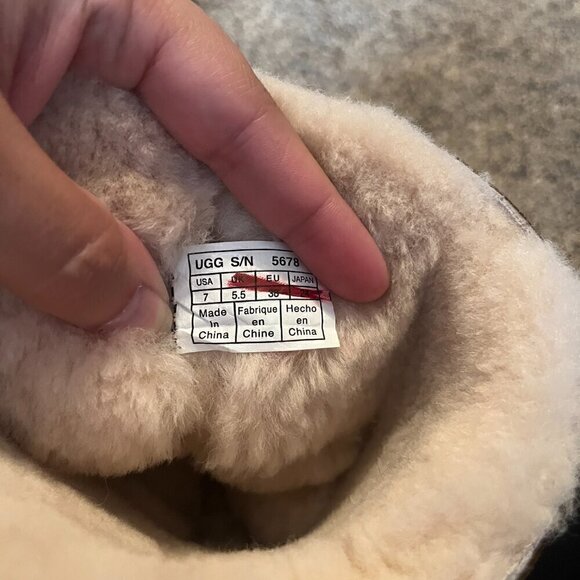 Ugg brown shearling lined Kensington winter boots - Picture 8 of 8